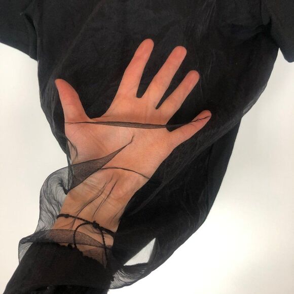 NWT Cosmopolitan Lisa Black Sheer Back Tee - Picture 5 of 6